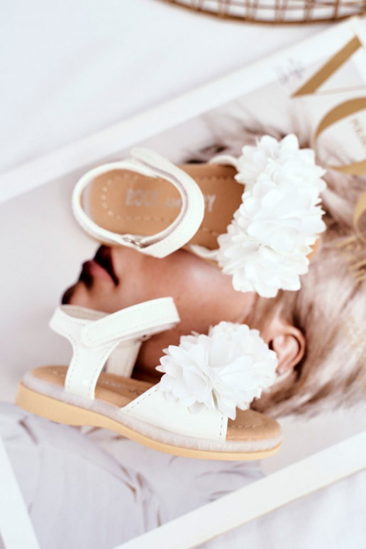 Basutės vaikams su gėlėmis baltos... Basutės vaikams su gėlėmis baltos...