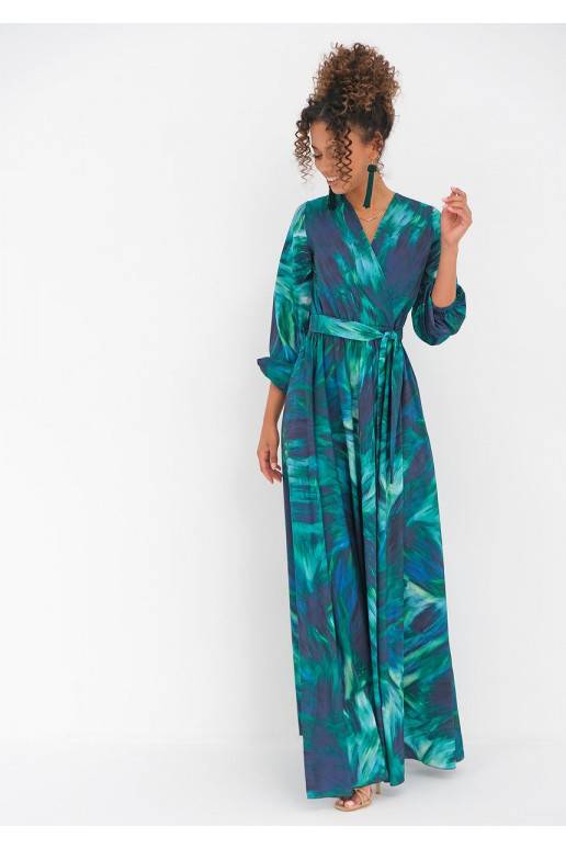 Suknelė su V formos iškirpte