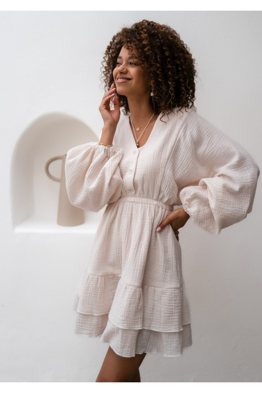 Milla - baltos spalvos suknelė plačiomis rankovėmis