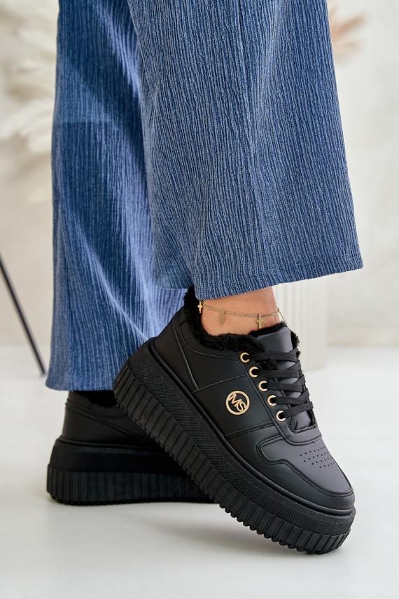 Sneakers modelio batai sportiniai bateliai Moteriškos pašiltinti su madingais masyviais padais juodos spalvos Verissha