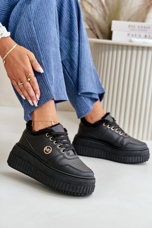 Sneakers modelio batai sportiniai bateliai Moteriškos pašiltinti su madingais masyviais padais juodos spalvos Verissha