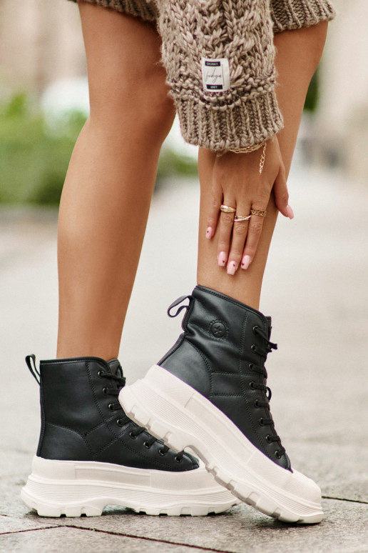 Oda pašiltinti laisvalaikio batai su platforma Big Star OO274A599 juodos spalvos