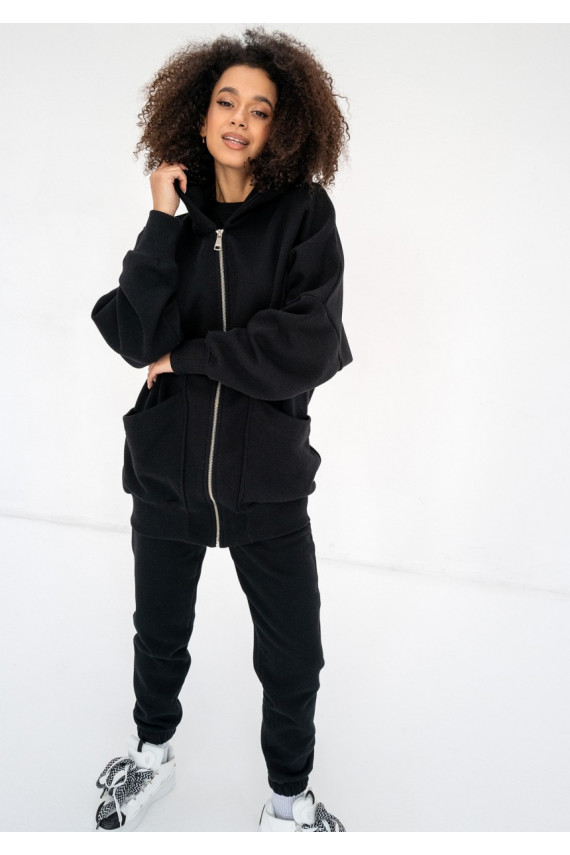 Amala – juodas oversize gobtuvas su užtrauktuku