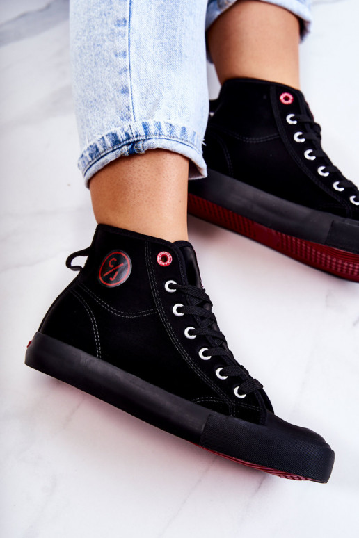 Moteriškos laisvalaikio batai su auliuku Cross Jeans JJ2R4055C juodos spalvos