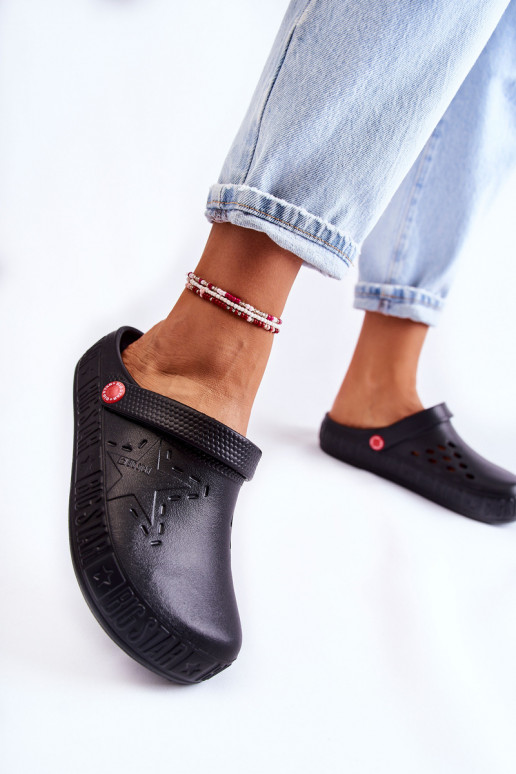 Moteriškos Lengvos šlepetės Big Star II275001 juodos spalvos