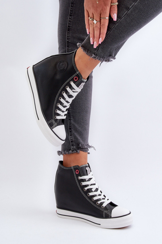 Laisvalaikio bateliai Ant pleišto Cross Jeans NN2R4005 juodos spalvos
