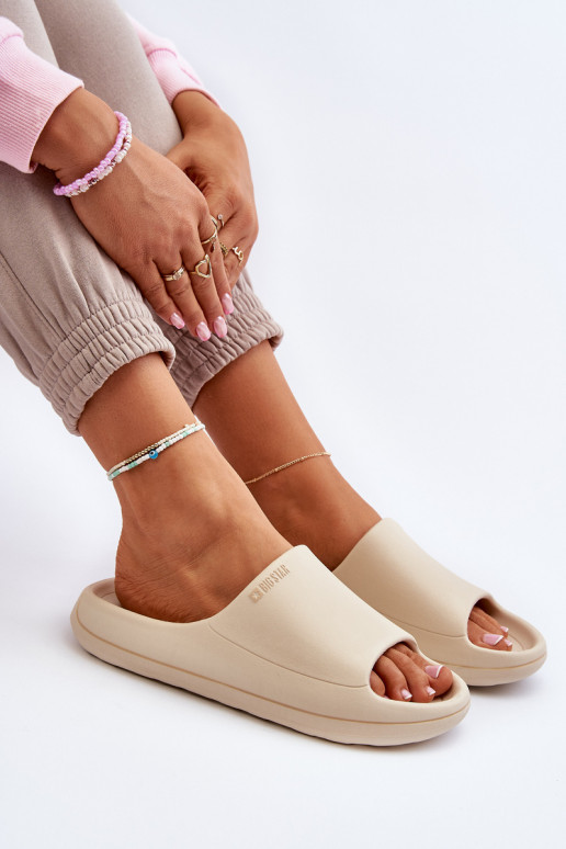 Lengva Moteriškos šlepetės Big Star NN274A040 smėlio spalvos Lengva Moteriškos šlepetės Big Star NN274A040 smėlio spalvos