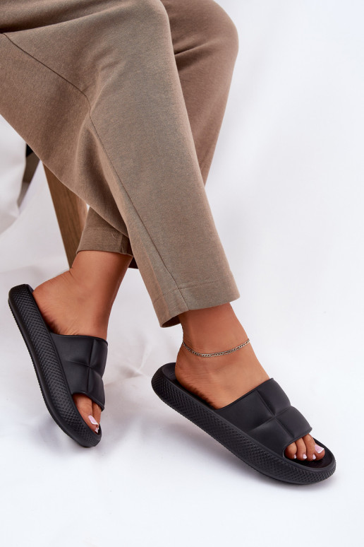 Lengvos šlepetės Moteriškos šlepetės LEE MAYA SLIDER WOMEN LOW 50251016 juodos spalvos
