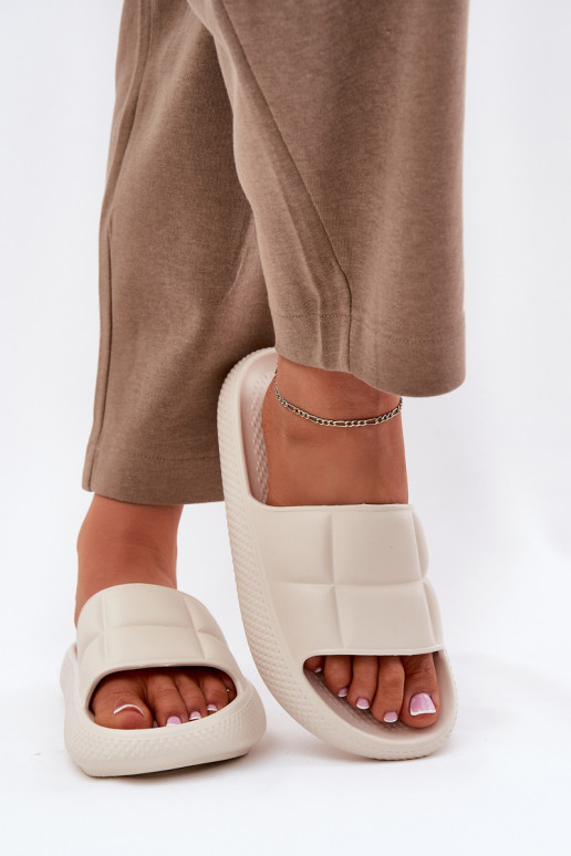 Lengvos šlepetės Moteriškos šlepetės LEE MAYA SLIDER WOMEN LOW 50251016 smėlio spalvos