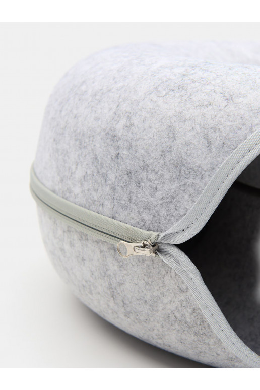 Pilkos spalvos guolis katėms Pilkos spalvos guolis katėms