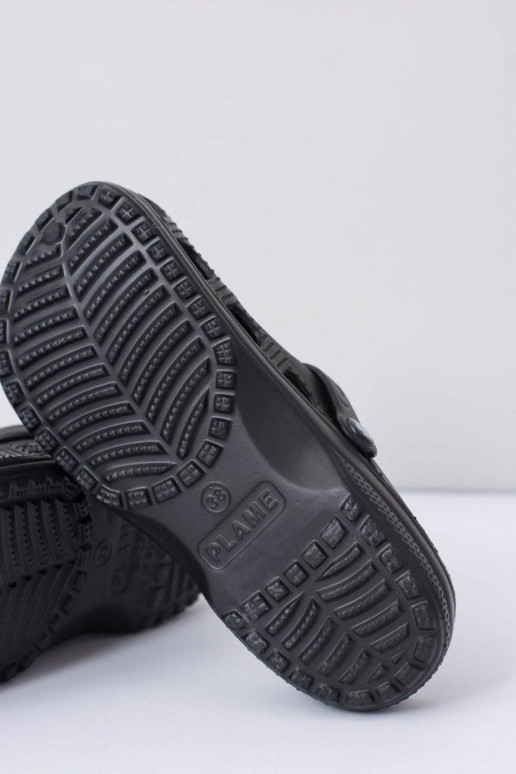 Šlepetės juodos spalvos