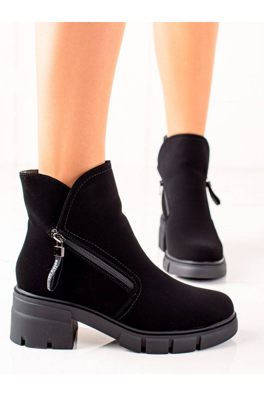 Juodos spalvos auliniai batai