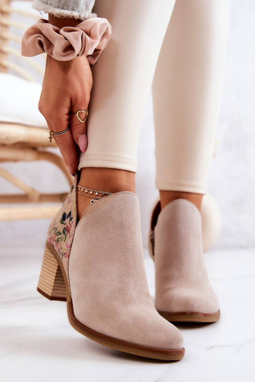 Moteriški aulinukai su kulniukais...