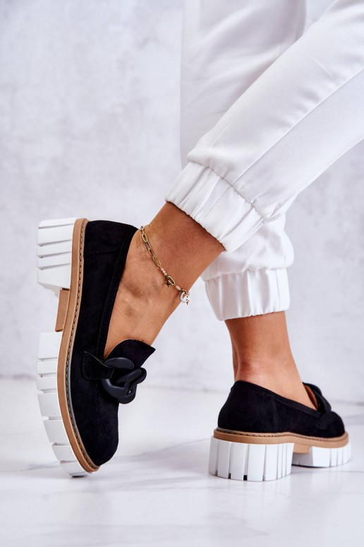 Batai iš zomšos su ornamentais juodos...