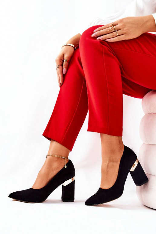 Zomšiniai bateliai juodos spalvos