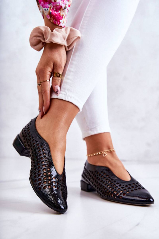 Elegantiško stiliaus batai su aužūro...