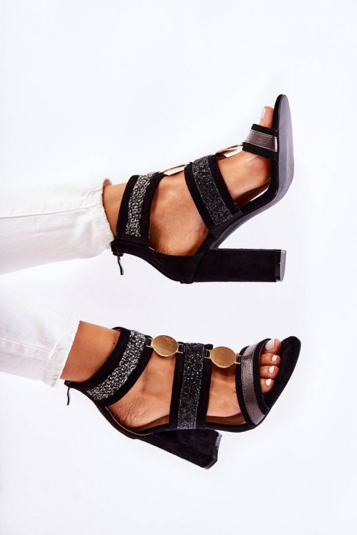 Moteriškos basutės su kulniukais...