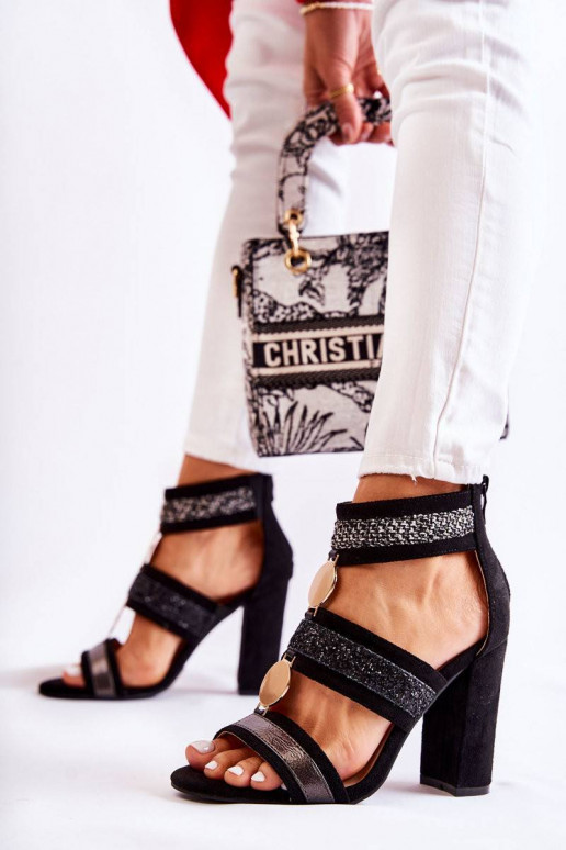 Moteriškos basutės su kulniukais...