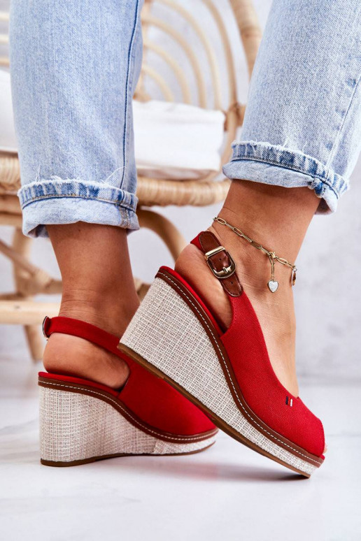 Patogios basutės su sagtelėmis...