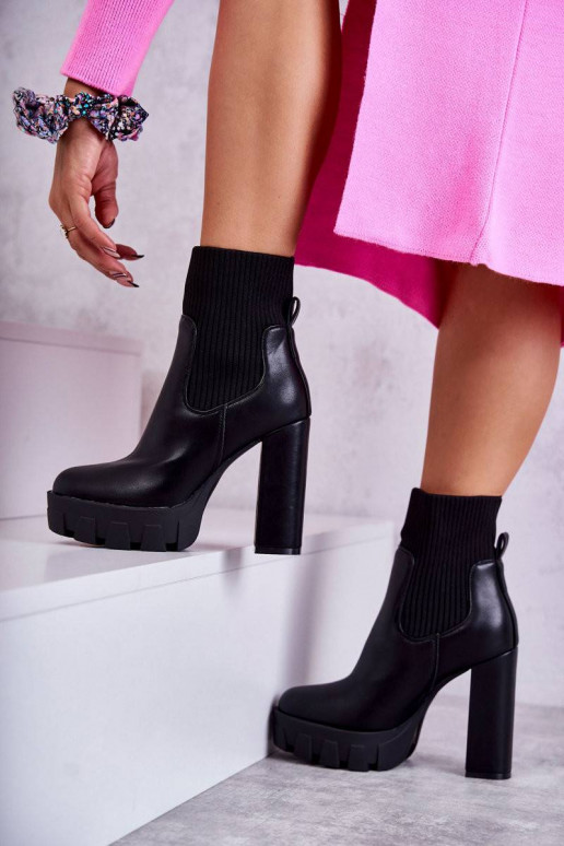 Kojinės tipo Moteriški aulinukai...