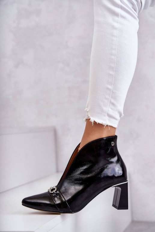 Aulinukai su kulniukais juodos spalvos