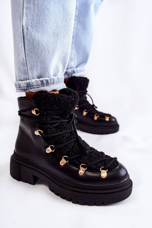 Aulinukai juodos spalvos Arisa