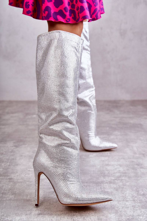 Ilgaauliai batai su plonais...