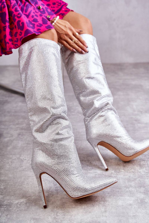 Ilgaauliai batai su plonais...