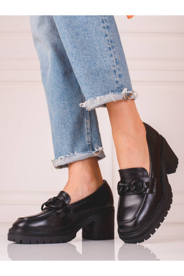 Juodos spalvos moteriški...