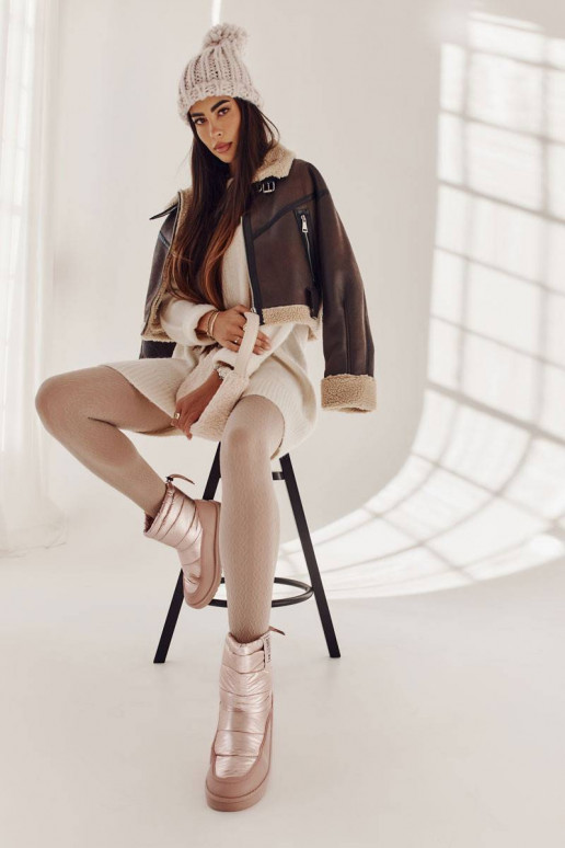 Rožinės spalvos pašiltinti sniego...