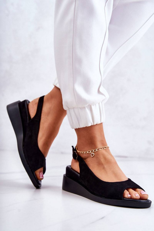 Zomšinės basutės su sagtelėmis juodos...