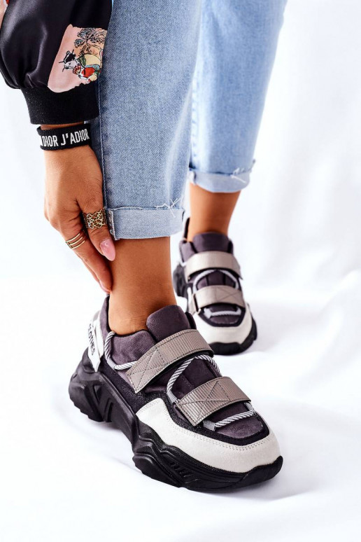 Juodos spalvos stilingi laisvalaikio...