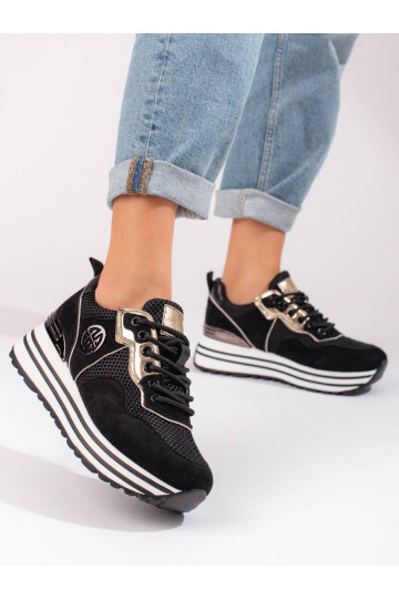 Juodos spalvos laisvalaikio...