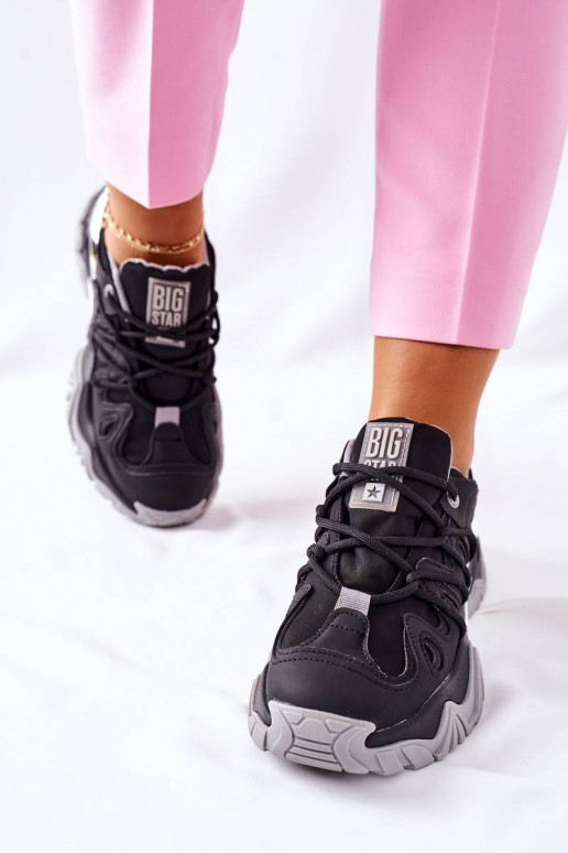 Juodos spalvos sportinio stiliaus...