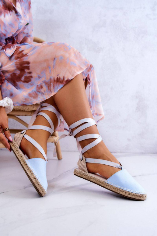 Mėlynos spalvos suvarstomos...