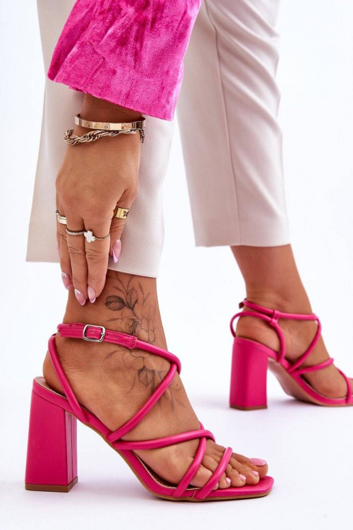 Rožinės spalvos vasarinės...