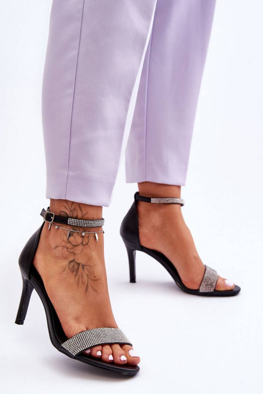 Bateliai su plonu kulniuku juodos...