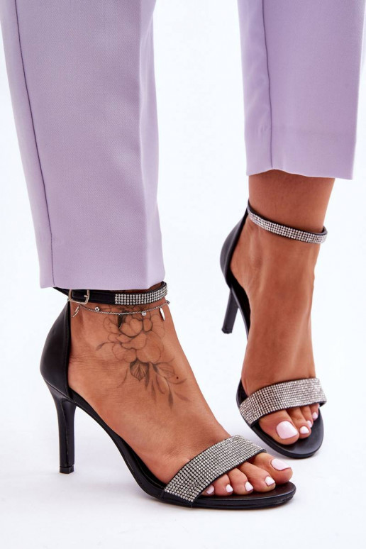 Bateliai su plonu kulniuku juodos...