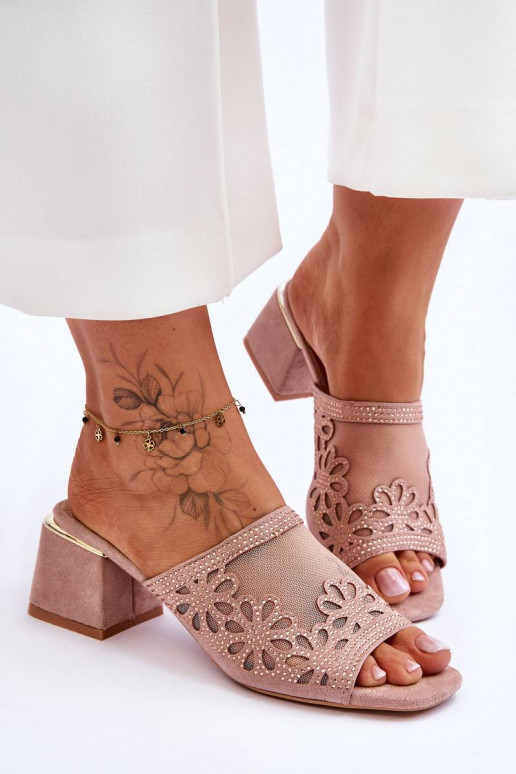 Basutės su kulniukais su tinkleliu...