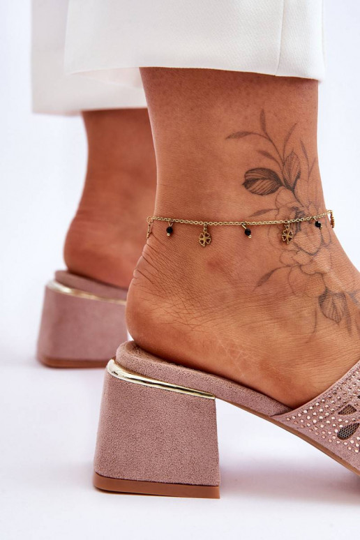 Basutės su kulniukais su tinkleliu...