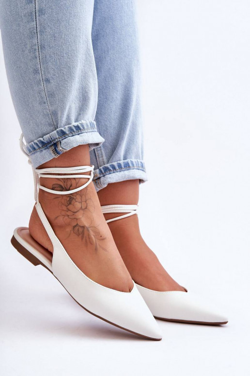 balerinos su raišteliais baltos...