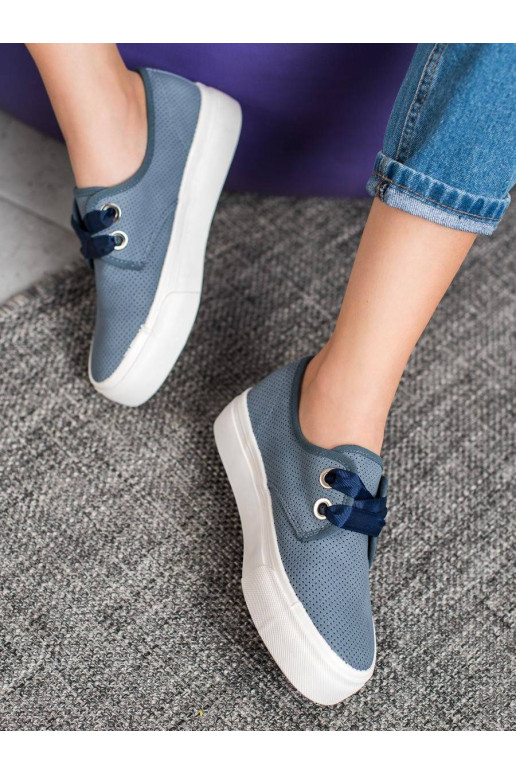 Laisvalaikio batai su batraiščiais...