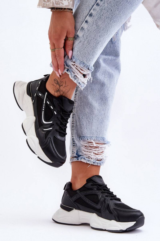 Moteriški sportbačiai juodos spalvos...