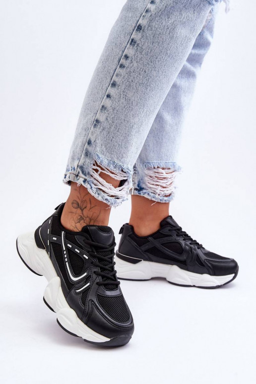 Moteriški sportbačiai juodos spalvos...