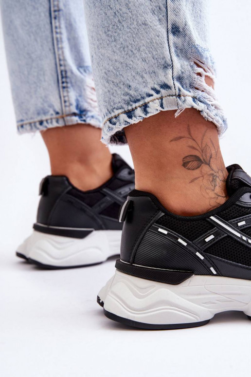 Moteriški sportbačiai juodos spalvos...