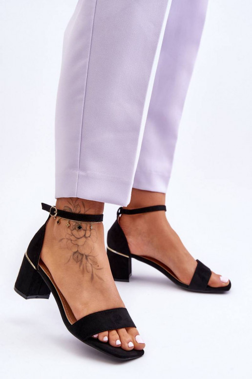 Bateliai žemu kulnu juodos spalvos...