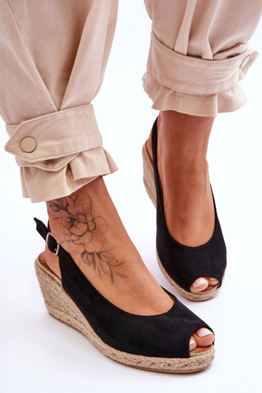 Zomšinės platforminės basutės juodos...