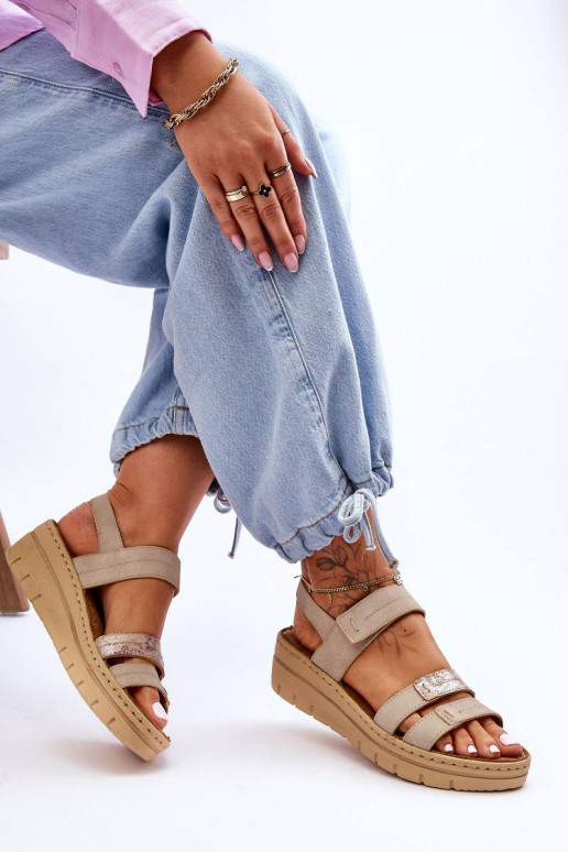 Basutės su lipniais užsegimais smėlio...