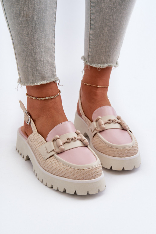 Moteriškos basutės su plačiais...