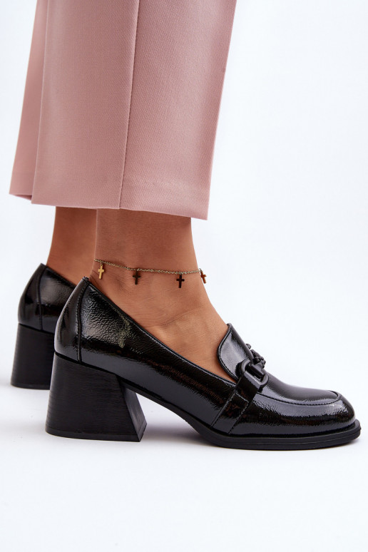 Lakuoti batai su kulniukais juodos...